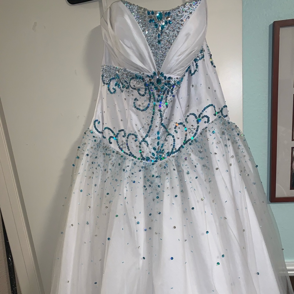 Quinceañera dress